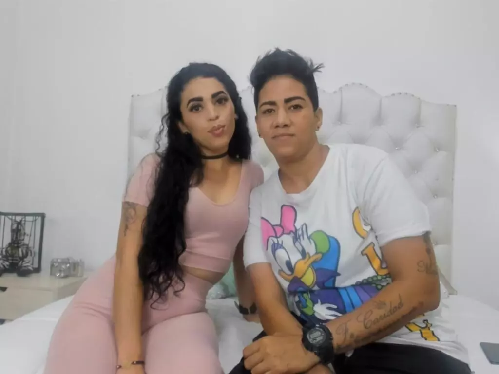 LupeAndJulia Cumshow Vip